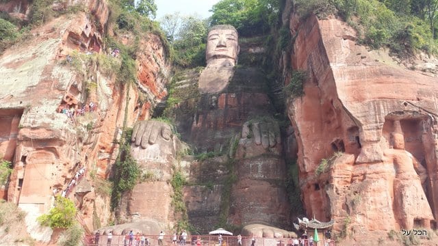 פסל הבודהה החצוב הגדול בעולם. לשאן, סצ'ואן (צילום מקורי)
