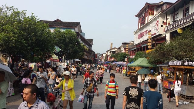 הרחוב המרכזי של יאנגשו (צילום מקורי)
