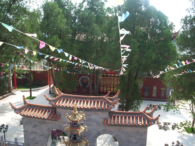 מקדש הבמבוק בקונמינג (צילום: ocelyn Saurini)