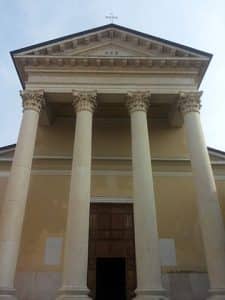 חזית כנסיית סן ניקולו וסן סאוורו בבארדולינו (צילום: Adert, רישיון)