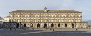 חזית הארמון המלכותי של נאפולי