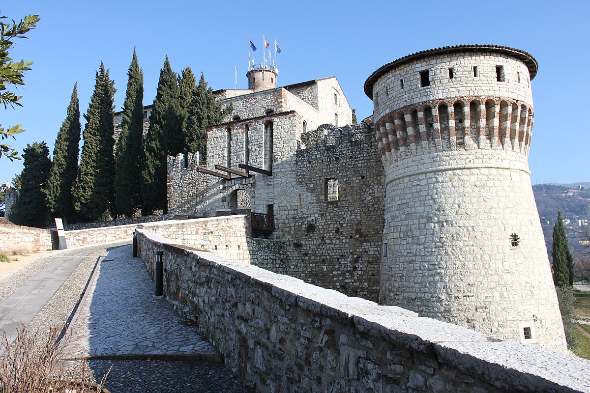 הטירה של ברשיה, אחת מטירותיה היפות והמרתקות של איטליה הצפונית.