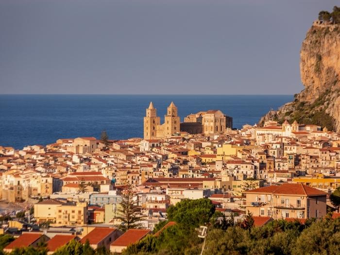 קטניה , העיר השניה בגודלה בסיציליה והיא יעד שאסור לפספס.