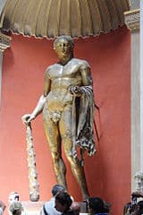 פסלו של הרקולס שהגיע מהריסות פומפיי (צילום: Lalupa)