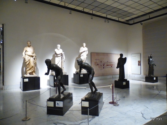 המוזיאון הארכיאולוגי של נאפולי