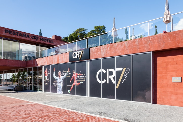 המוזיאון של כריסטיאנו רונאלדו נחנך ב2013 ומציג למבקרים - תמונות, פרסים ותארים של השחקן הידוע.