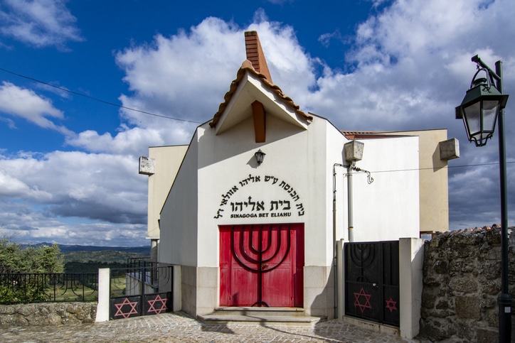 בית הכנסת הפעיל שבכפר בלמונטה 