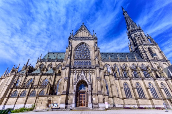 אזור הקתדרלה הוא האזור הפופולארי ביותר ללינה בלינץ