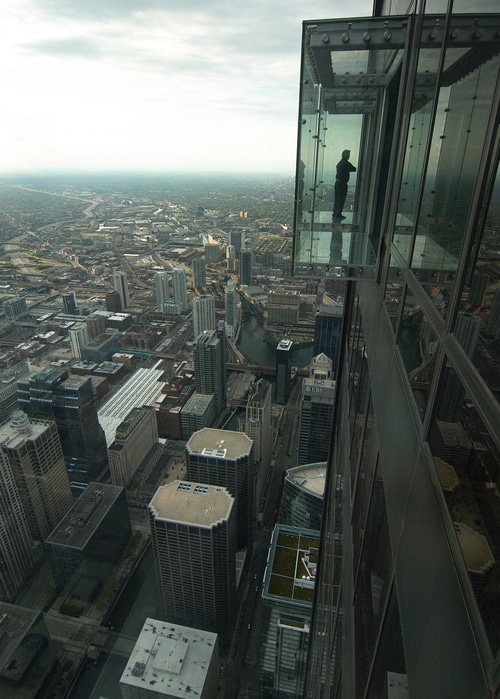 הנוף המרשים של שיקגו הנשקף מגורד השחקים Willis Tower
