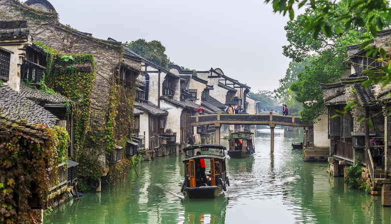  "עיירות המיים" העתיקות שיש ליד שנגחאי הם לדעתו חובה של ממש למבקר בעיר - בחרו לפחות אחת.